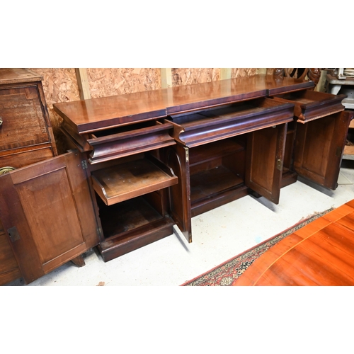 329 - A large 19th century mahogany sideboard, 180 x 58 x 90 cm h a/f