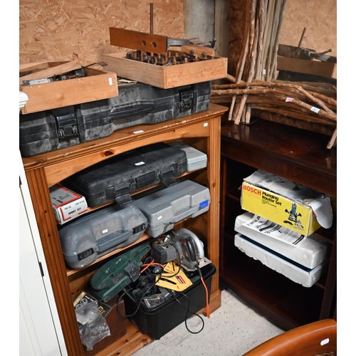 349 - Used power tools including boxed Bosch POF 50 plunging router set, belt sander, circular saw, Ryobi ... 