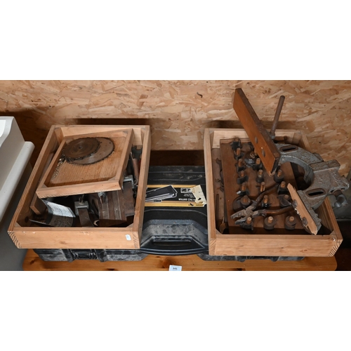 349 - Used power tools including boxed Bosch POF 50 plunging router set, belt sander, circular saw, Ryobi ... 