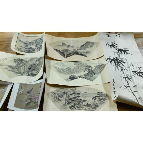 402A - A collections of 20th century traditional Chinese paintings on paper and silk depicting various land... 