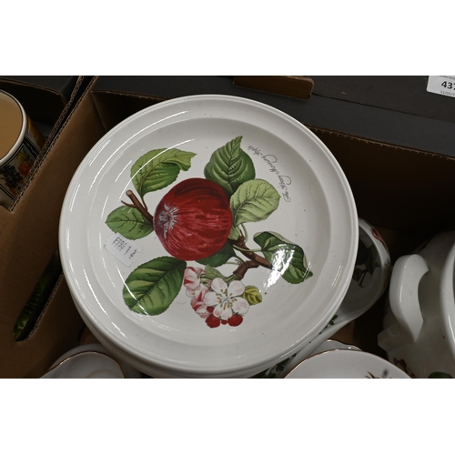 438 - A quantity of Portmeirion 'Pomona' dinner ware, to/w a Colclough rose-printed tea set (box)