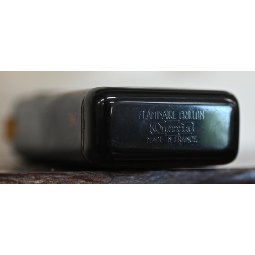 478 - A French Quercia Flaminaire Crillon black lacquered cigarette lighter with Japanese mon character ma... 