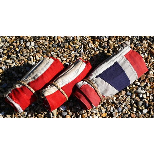 509 - Various vintage and later linen flags including two Union flags, Royal Standard of Scotland, two red... 