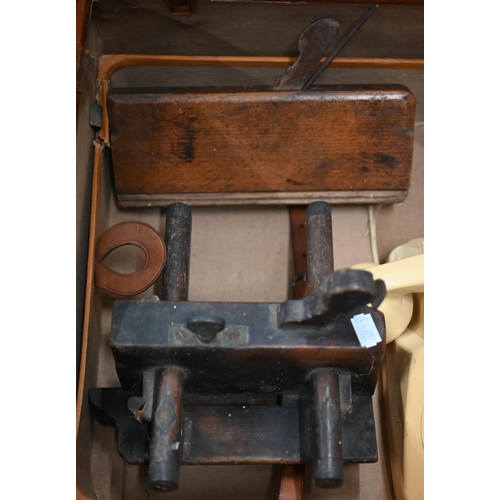 532 - A German vintage leather suitcase, labelled for Moritz Muller, Leipzig, to/w two vintage telephones,... 