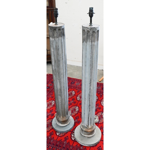 662 - Two classical column floor lamps with fluted pillars, 111 cm high overall (2)