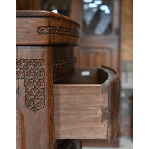 538 - An Anglo-Indian Sheesham wood bowfront tallboy with hinged top with green velvet lined compartmental... 