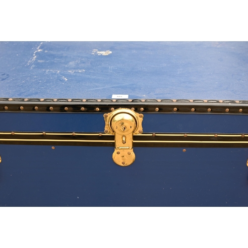 102 - #A blue Mossman school trunk / coffee table, 99 cm x 51 cm x 50 cm, no key