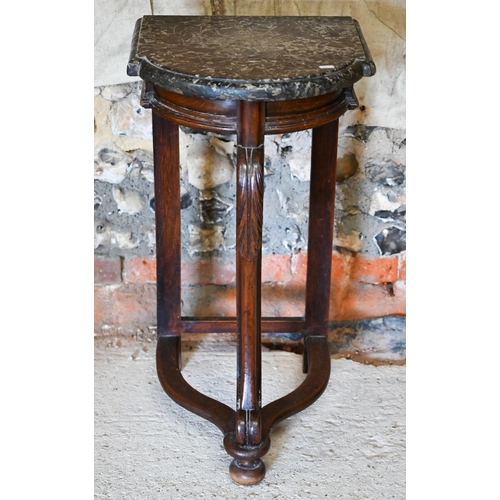 122 - An antique oak console table with serpentine form marble marble, 40 cm x 36 cm x 74 cm h