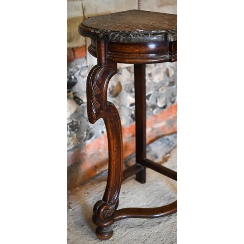 122 - An antique oak console table with serpentine form marble marble, 40 cm x 36 cm x 74 cm h