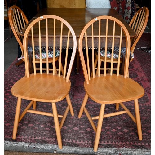 275 - Set of four Ercol-style elm spindle back dining chairs (4)