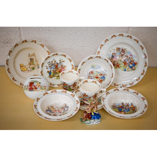 429 - A collection of twenty-three pieces of Royal Doulton 'Bunnykins' nursery ware (box)