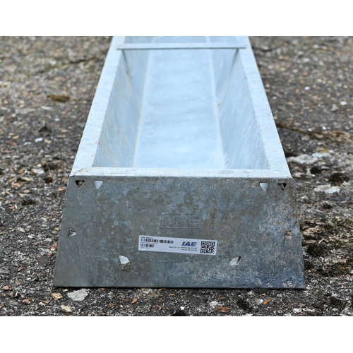 58 - An IAE galvanised metal floor feeding cattle trough planter, 274 cm/ 9 ft long