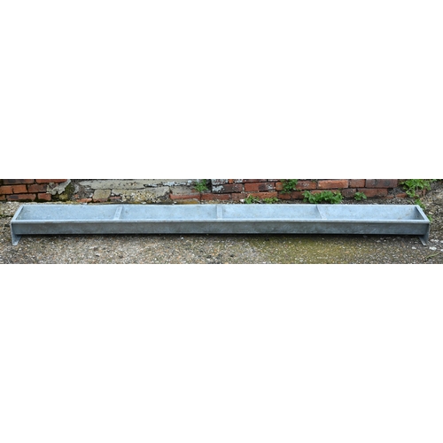 59 - An IAE galvanised metal floor feeding cattle trough planter, 274 cm/ 9 ft long