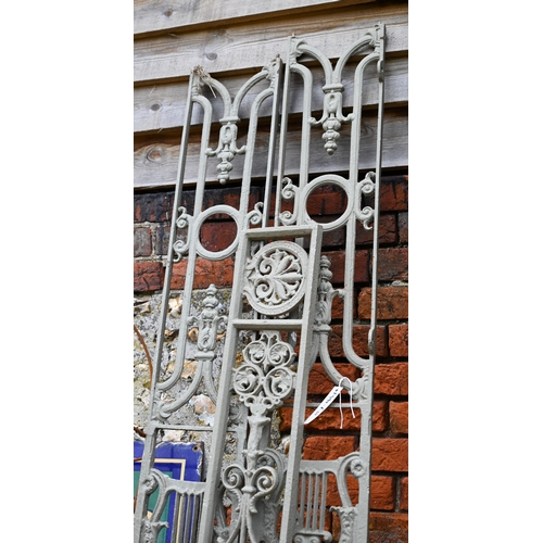 94 - Assorted old cast iron decorative architectural panels, the largest 232 cm x 32.5 cm (5)