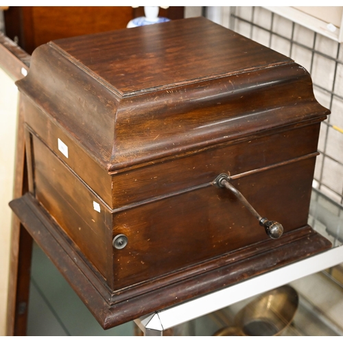 283 - # An ealry 20th century mahogany cased 'Columbia Grafonola' gramophone