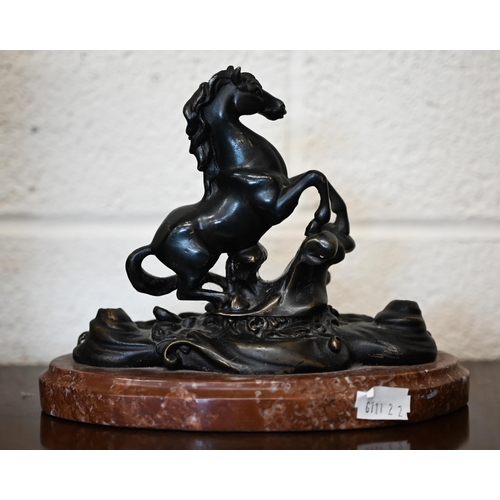 490 - A small bronzed horse on marble base, impressed 'Mene', 15 cm high