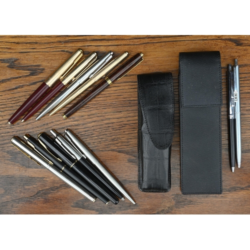 452 - Four Parker fountain pens to/w six Parker ballpoint/rollerball pens; lot also includes two Papermate... 