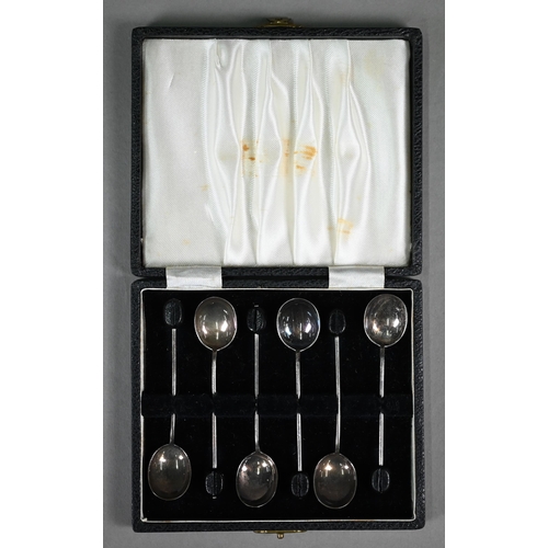 10 - A cased set of six silver coffee spoons with bean finials, to/w an extensive set of Elkington plated... 