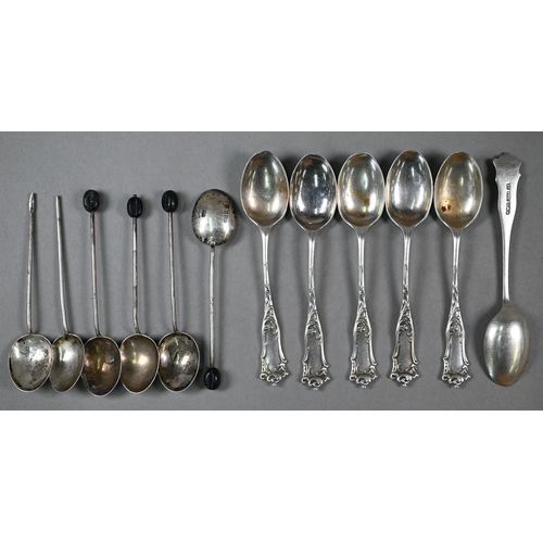 103 - A quantity of Georgian and later silver flatware, including salt spoons, tea and coffee spoons and p... 