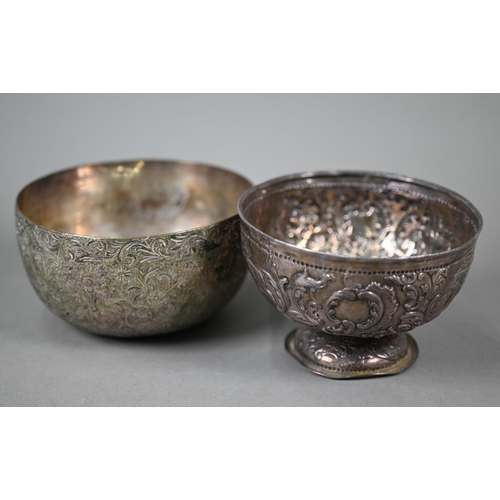106 - A 19th Century silver bowl with embossed decoration and stemmed foot, London import 1897, 4.1oz, 12c... 