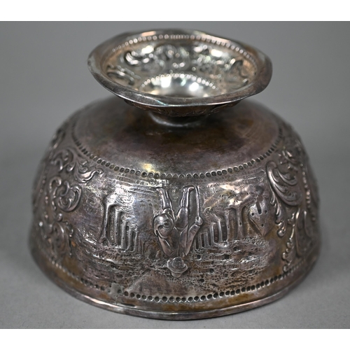 106 - A 19th Century silver bowl with embossed decoration and stemmed foot, London import 1897, 4.1oz, 12c... 