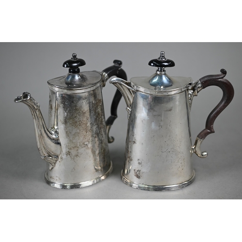 108 - A heavy quality silver café au lait pair of oval tapering form with composite handles and finials, H... 