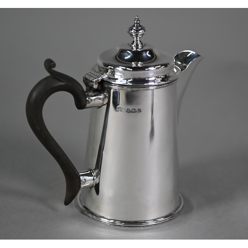 176 - An Edwardian silver chocolate pot of plain tapering form with composite scroll handle, Henry Bourne,... 