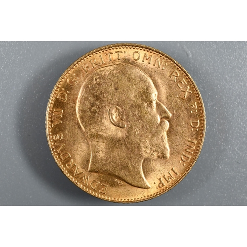 204 - An Edward VII gold sovereign dated 1907