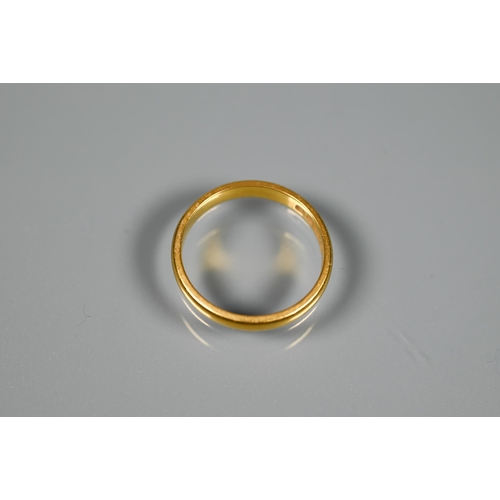 259 - A 22ct yellow gold wedding band, size R, approx 4.5g