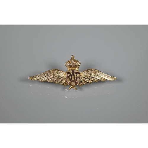 280 - A 9ct gold RAF sweetheart 'wings' brooch, approx 2.9g to/w Royal Flying Corps sweetheart brooch, sil... 