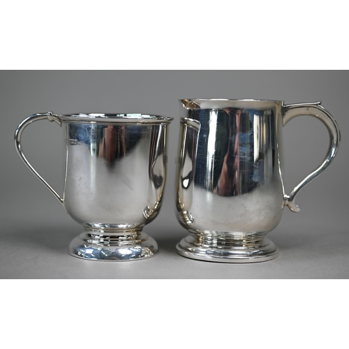 32 - Two silver Christening mugs, Birmingham 1937/67, 6.2oz total