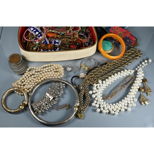 332 - A collection of vintage and other jewellery including gilt metal chains, simulated pearls, two wrist... 