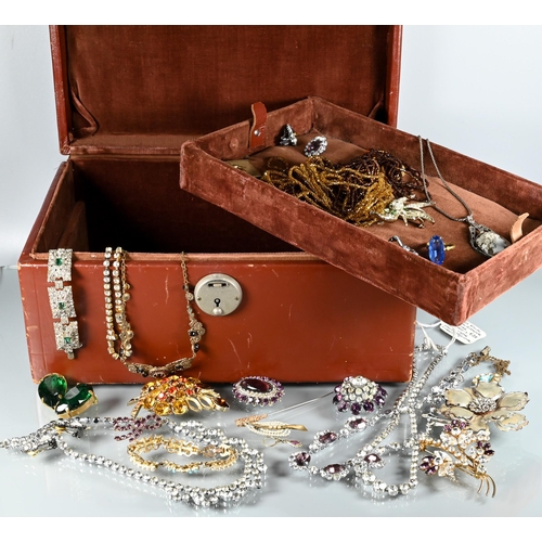 345 - A leather jewel case containing a collection of vintage paste, crystal and other jewellery items