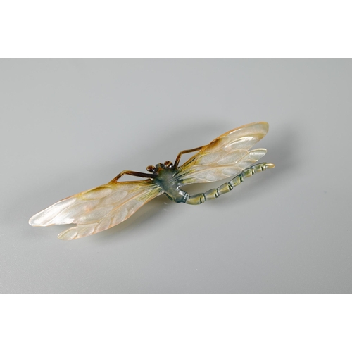 350 - A French Art Nouveau dragonfly brooch, naturalistically carved with shades of blue iridescence, 10 c... 