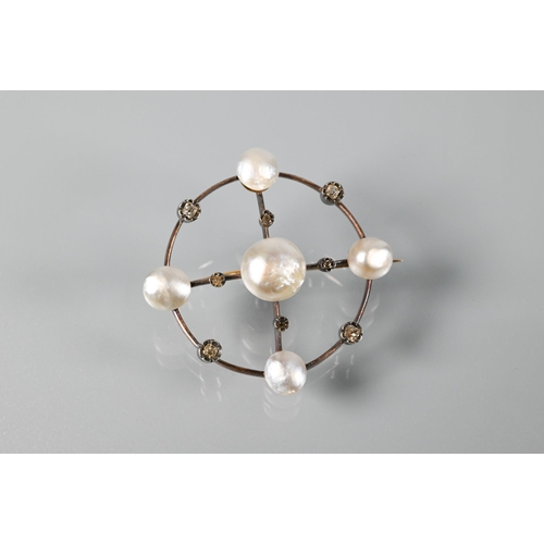 357 - An Edwardian circlet brooch with five pearls on yellow metal knife-edge mount, set with eight rose c... 