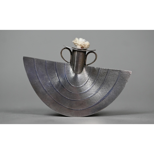50 - Adrian K.A. Hope: a Scottish contemporary design silver table cigar-lighter/wick-lamp of 'fan' form,... 