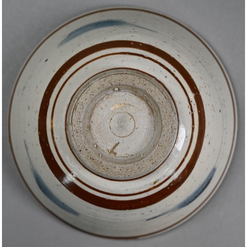 534 - Svend Bayer (b. 1946); a bowl painted with a bird, 16.5 cm diameterProv. consigned by family connect... 