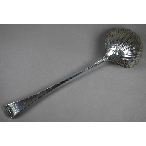 71 - An early George III silver punch ladle with shell bowl, Thomas & William Chawner, London 1763, 6... 