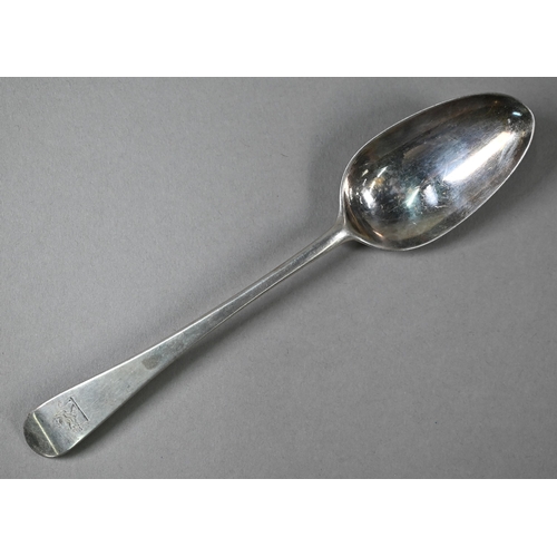 77 - A pair of Queen Anne silver rat-tail spoons, Thomas Sadler, London 1713, 20 cm long, to/w a George I... 