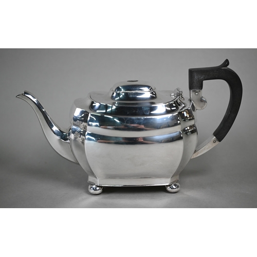 97 - A silver three-piece tea service in the Regency manner with composite handle, on bun feet, Roberts &... 