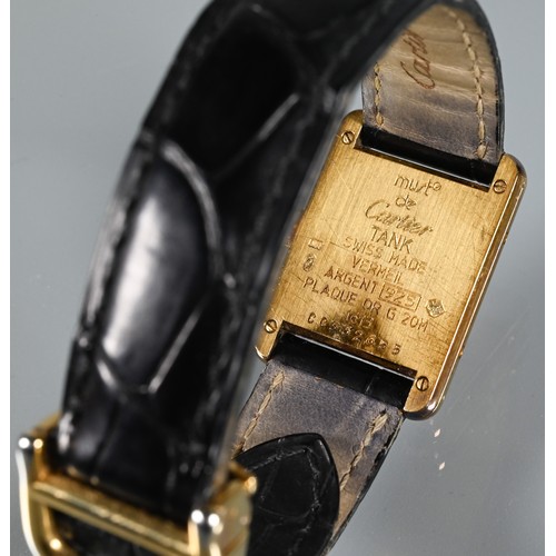 430 - A Must De Cartier tank watch, the 20 mm .925 stamped case back, quartz movement with leather and gil... 