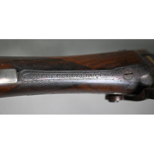 1005 - An early 19th century percussion sporting gun of large bore, the single 81 cm Damascus barrel with o... 