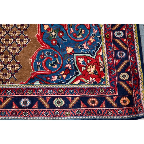 722 - A contemporary North West Persian Bidjar carpet, 310 x 205 cm