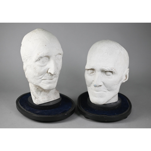 881 - A scarce family pair of 18th century death masks; Sir John Scott, 1st Earl Eldon, his plaster death ... 