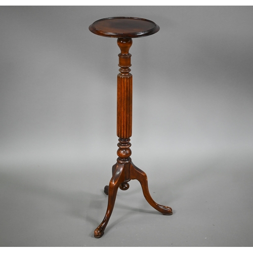 886 - A Victorian style mahogany jardiniere stand, 30 cm dia. x 93 cm h to/with a single drawer drop leaf ... 