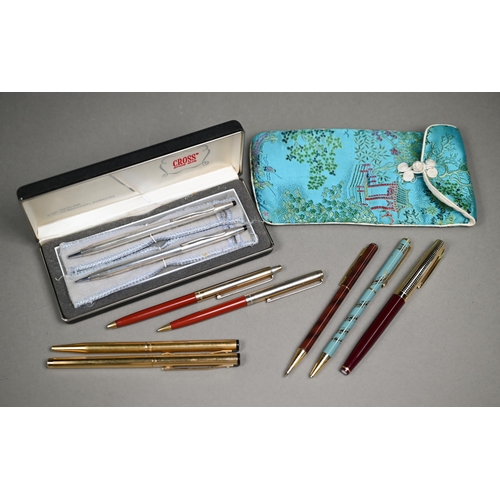 960 - A cased US Sterling Cross ballpoint pen and pencil set, to/w a Sheaffer fountain pen and ballpoint s... 