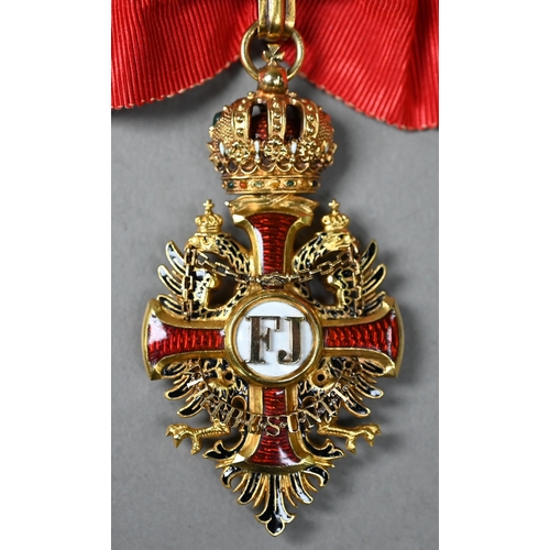 968 - Imperial Austrian Order of Franz Joseph (1849), a very good, rare and early Commanders neck badge in... 