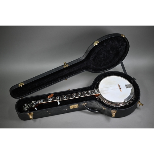 986 - A Gibson Mastertone Earl Scruggs banjo with case, serial no.4017, model standard