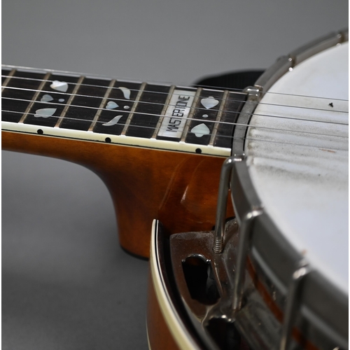 986 - A Gibson Mastertone Earl Scruggs banjo with case, serial no.4017, model standard