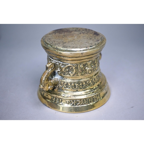 991 - A (probably) 19th century bronze mortar, dated 1638, 15 cm diameter